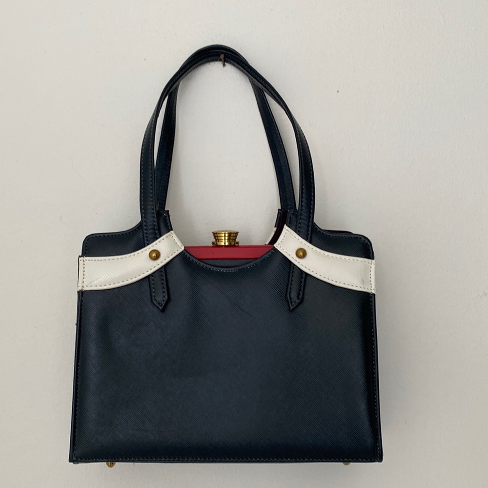 Vintage purse